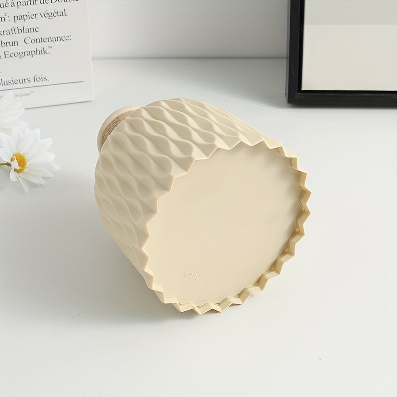 Plastic Vaas – Geometrisch Ontwerp