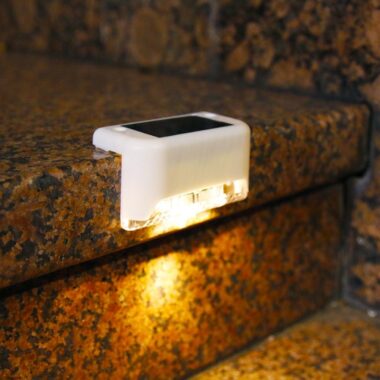 LED Lampen – Sfeervolle Tuinverlichting op Zonne-energie, perfect voor trap of schutting