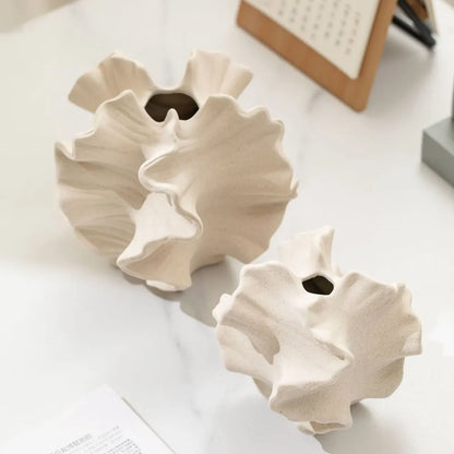 Keramische Koraalvaas – Nordic Design voor Stijlvolle Decoratie
